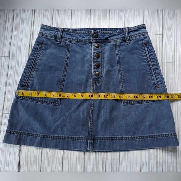 Free People Denim A Line Button Front Mini Jean Skirt in Stone Wash Size 29 - Picture 7 of 10